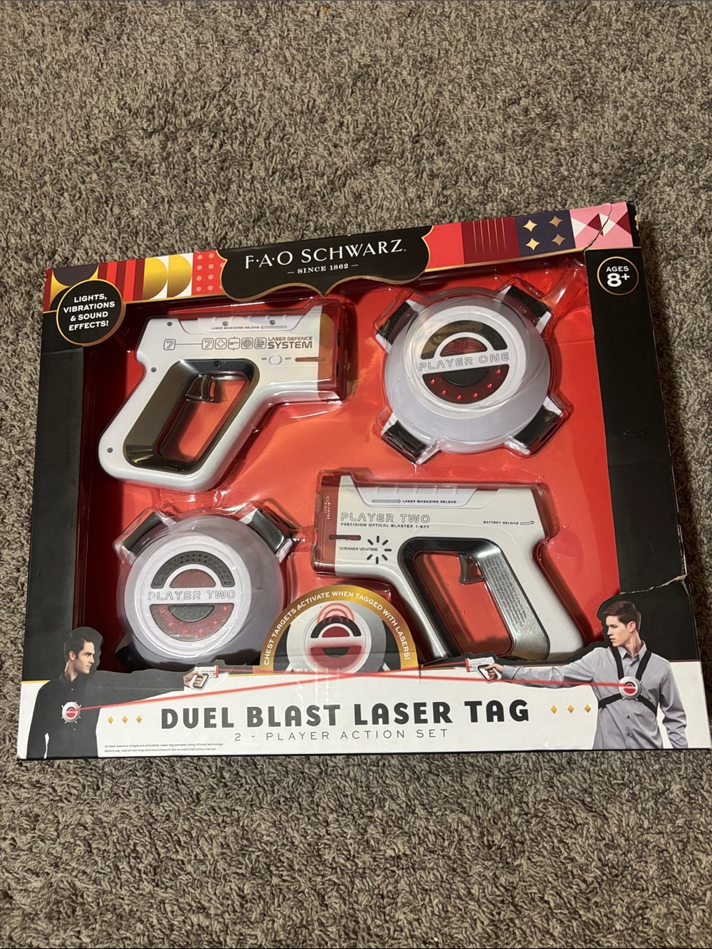 FAO Schwarz Laser Tag Duel Set - White and Red